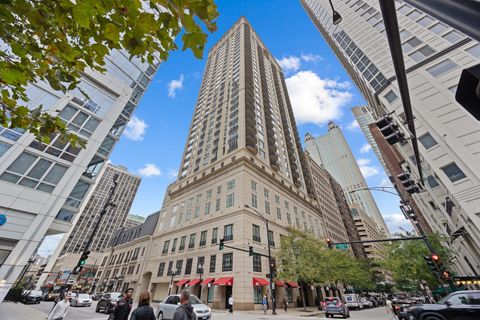 10 E Delaware Street 27E Chicago IL 60611