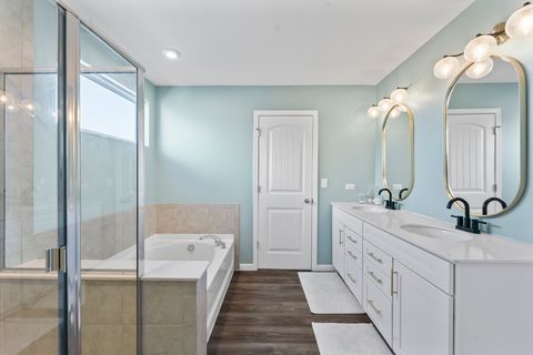 Tiny photo for 3211 Semple Way, Mundelein, IL 60060 (MLS # 12564280)