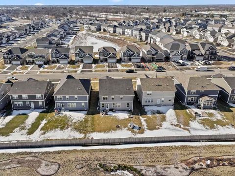 Tiny photo for 3211 Semple Way, Mundelein, IL 60060 (MLS # 12564280)