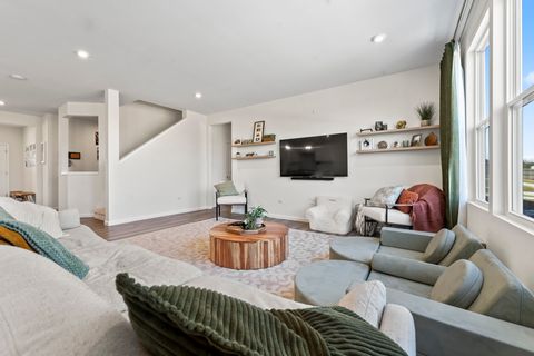 Tiny photo for 3211 Semple Way, Mundelein, IL 60060 (MLS # 12564280)