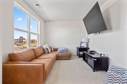 Tiny photo for 3211 Semple Way, Mundelein, IL 60060 (MLS # 12564280)