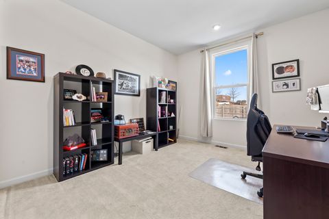 Tiny photo for 3211 Semple Way, Mundelein, IL 60060 (MLS # 12564280)