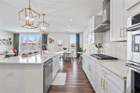 Tiny photo for 3211 Semple Way, Mundelein, IL 60060 (MLS # 12564280)