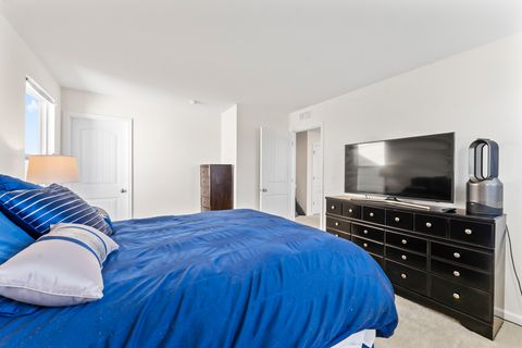 Tiny photo for 3211 Semple Way, Mundelein, IL 60060 (MLS # 12564280)