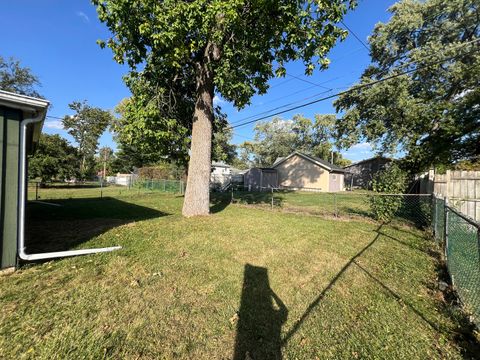 Tiny photo for 337 Oak Avenue, Wood Dale, IL 60191 (MLS # 12488377)