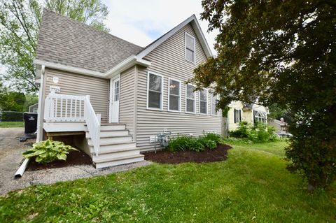 7715 E Sunset Drive Wonder Lake IL 60097