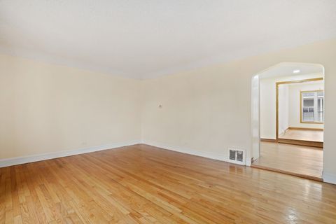 Tiny photo for 2821 W 102nd Street, Evergreen Park, IL 60805 (MLS # 12587503)