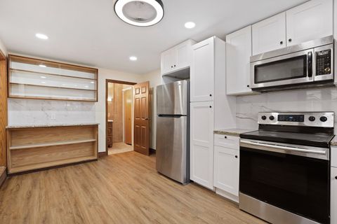 Tiny photo for 2821 W 102nd Street, Evergreen Park, IL 60805 (MLS # 12587503)