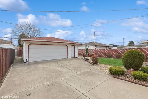 Tiny photo for 605 Saginaw Avenue, Calumet City, IL 60409 (MLS # 12493110)