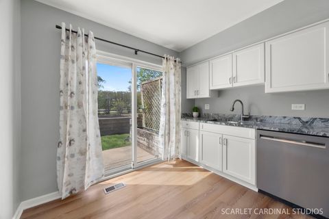 Tiny photo for 1933 Wellington Place, Downers Grove, IL 60516 (MLS # 12590982)