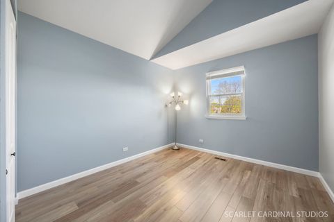 Tiny photo for 1933 Wellington Place, Downers Grove, IL 60516 (MLS # 12590982)