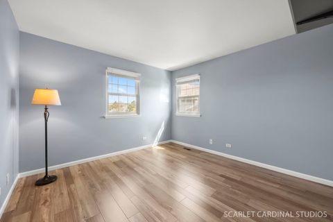 Tiny photo for 1933 Wellington Place, Downers Grove, IL 60516 (MLS # 12590982)