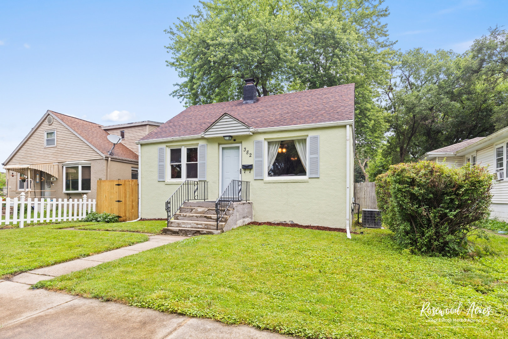 382 N 8th Avenue