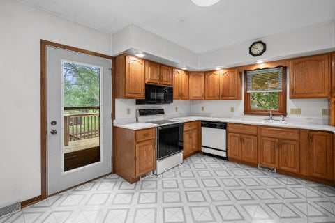 Tiny photo for 2833 Kelling Street, Davenport, IA 52804 (MLS # 12764809)