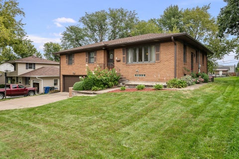 Tiny photo for 2833 Kelling Street, Davenport, IA 52804 (MLS # 12764809)