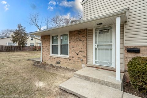 Tiny photo for 1101 Williamsburg Road, Country Club Hills, IL 60478 (MLS # 12574096)