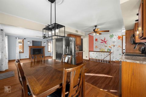 Tiny photo for 138 N Elmwood Avenue, Wood Dale, IL 60191 (MLS # 12575015)
