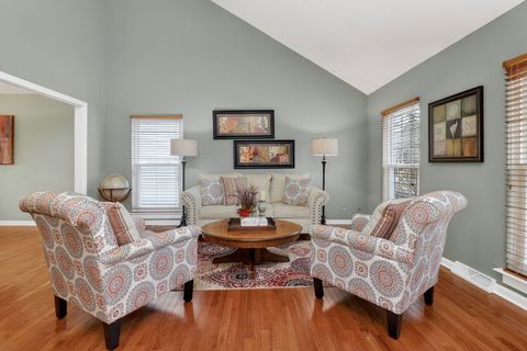 Tiny photo for 599 Hempstead Avenue, Naperville, IL 60565 (MLS # 12577348)
