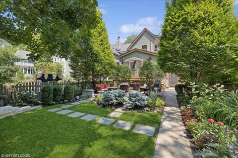 Tiny photo for 227 S Euclid Avenue, Oak Park, IL 60302 (MLS # 12716869)