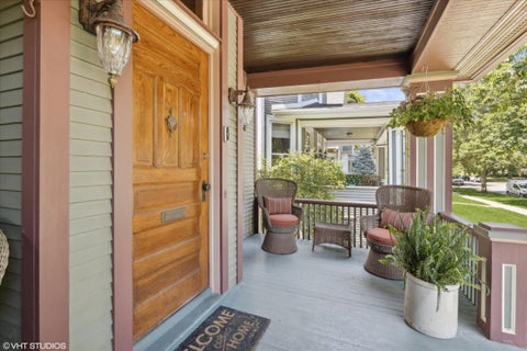 Tiny photo for 227 S Euclid Avenue, Oak Park, IL 60302 (MLS # 12716869)