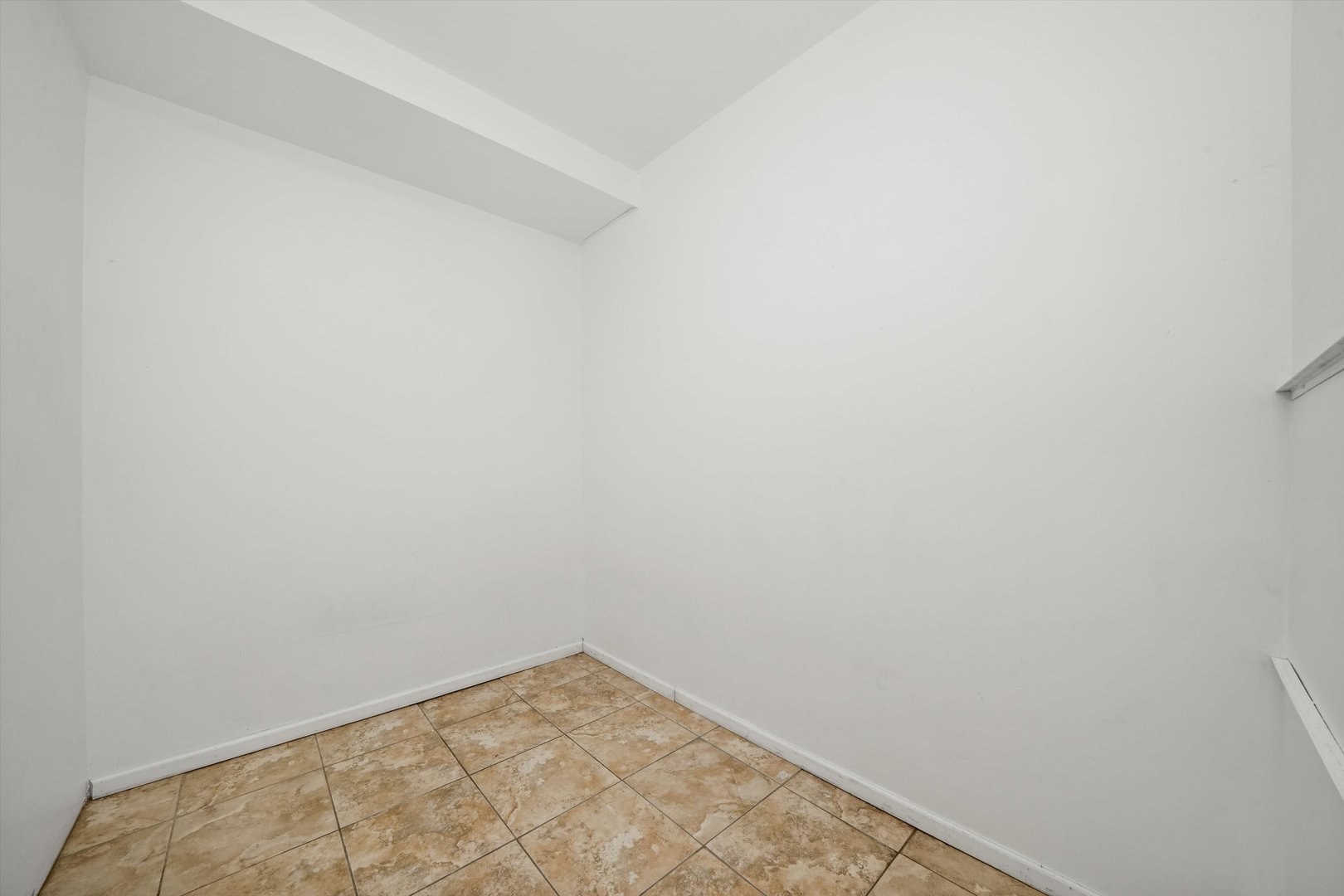 2641 W 79th Street