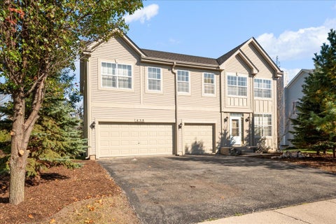 Tiny photo for 458 W Dalton Drive, Round Lake, IL 60073 (MLS # 12797089)