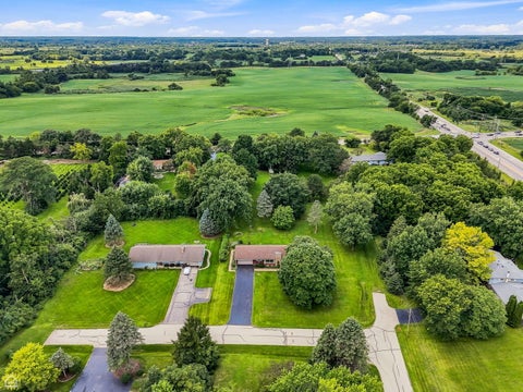Tiny photo for 24422 W Cherokee Trail, Grayslake, IL 60030 (MLS # 12738926)