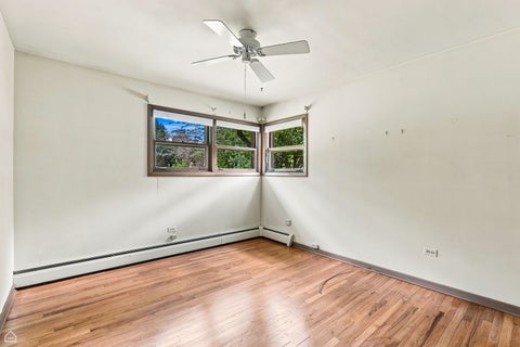 Tiny photo for 24422 W Cherokee Trail, Grayslake, IL 60030 (MLS # 12738926)