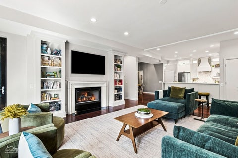 Tiny photo for 808 N Greenview Avenue #2B, Chicago, IL 60642 (MLS # 12752849)