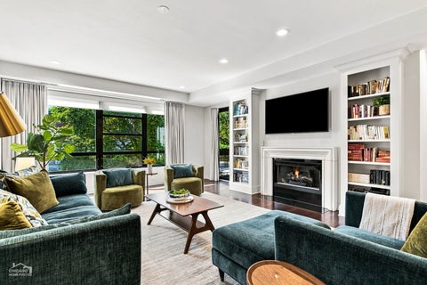 Tiny photo for 808 N Greenview Avenue #2B, Chicago, IL 60642 (MLS # 12752849)
