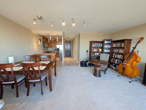 Tiny photo for 720 W Gordon Terrace #6K, Chicago, IL 60613 (MLS # 12572314)
