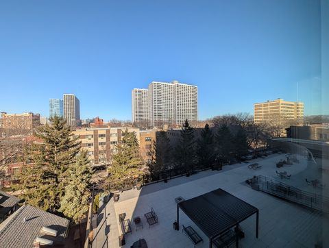 Tiny photo for 720 W Gordon Terrace #6K, Chicago, IL 60613 (MLS # 12572314)