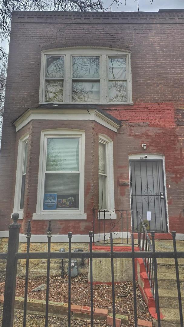 8101 S Muskegon Avenue