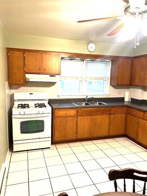 Tiny photo for 33 S Madison Avenue #1B, La Grange, IL 60525 (MLS # 12606598)