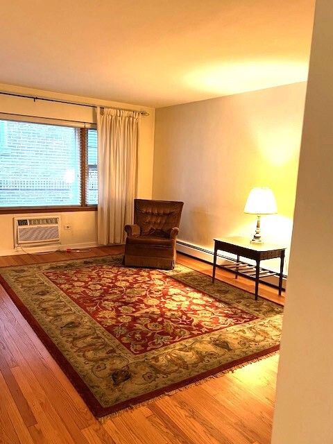 Tiny photo for 33 S Madison Avenue #1B, La Grange, IL 60525 (MLS # 12606598)