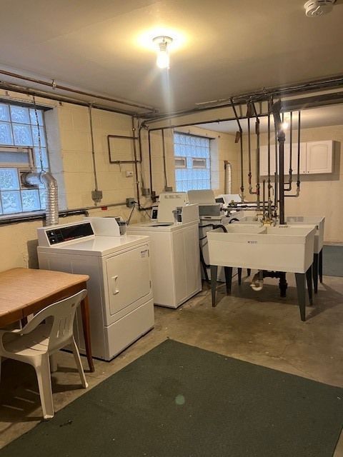 Tiny photo for 33 S Madison Avenue #1B, La Grange, IL 60525 (MLS # 12606598)