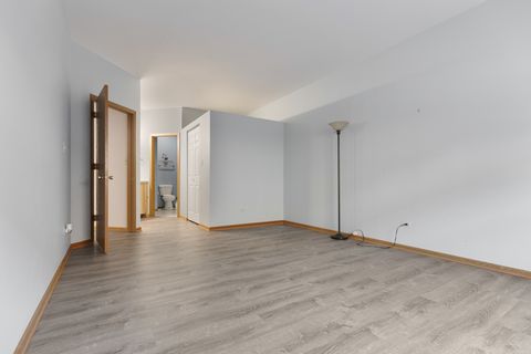 Tiny photo for 1505 Commodore Court #1, Schaumburg, IL 60193 (MLS # 12553255)