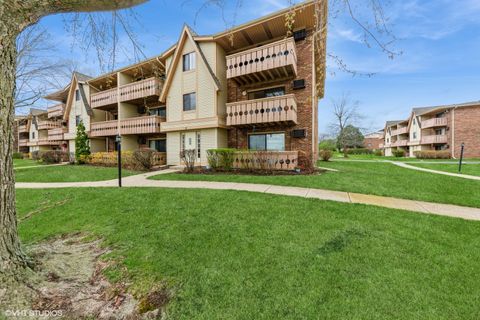 4 Parkside Court 8 Vernon Hills IL 60061