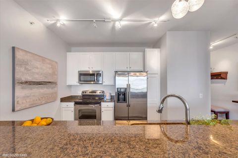 Tiny photo for 100 E 14th Street #903, Chicago, IL 60605 (MLS # 12448069)