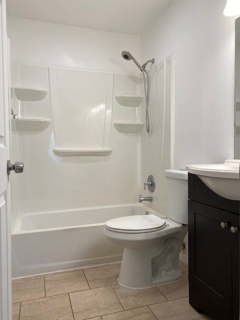 Tiny photo for 901 Van Buren Court, Vernon Hills, IL 60061 (MLS # 12548681)