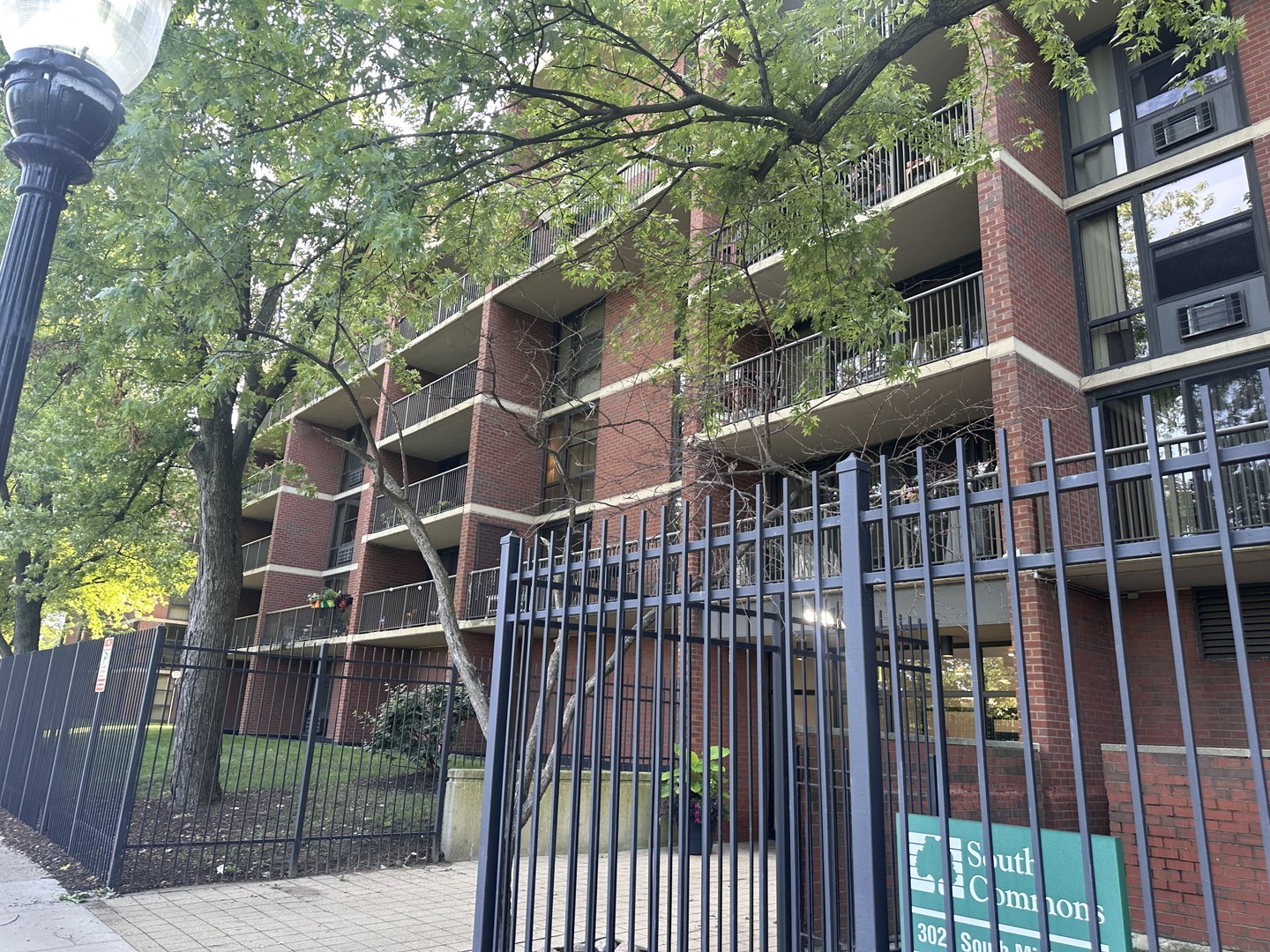 3021 S Michigan Avenue 311