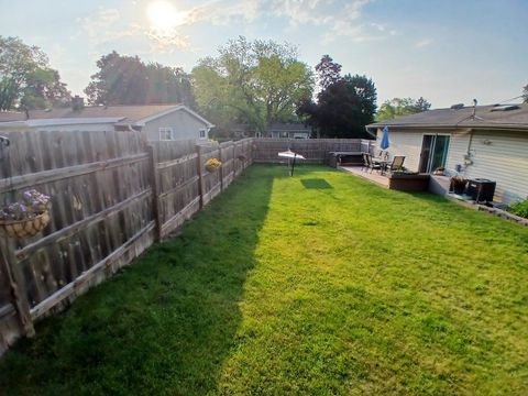 Tiny photo for 18468 W Meadow Lane, Gurnee, IL 60031 (MLS # 12629314)