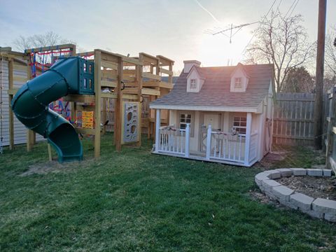 Tiny photo for 18468 W Meadow Lane, Gurnee, IL 60031 (MLS # 12629314)