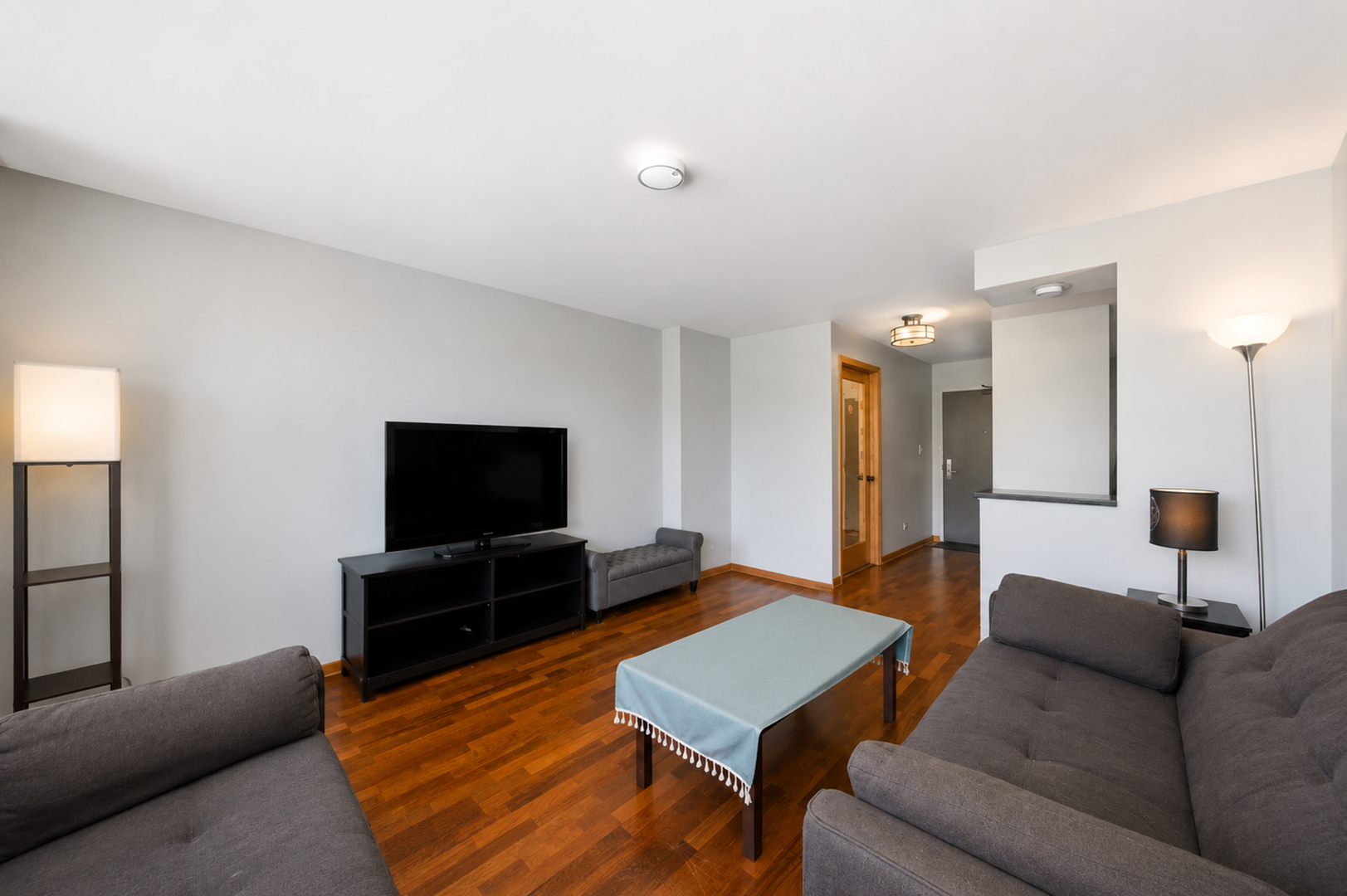 3930 N Pine Grove Avenue 316