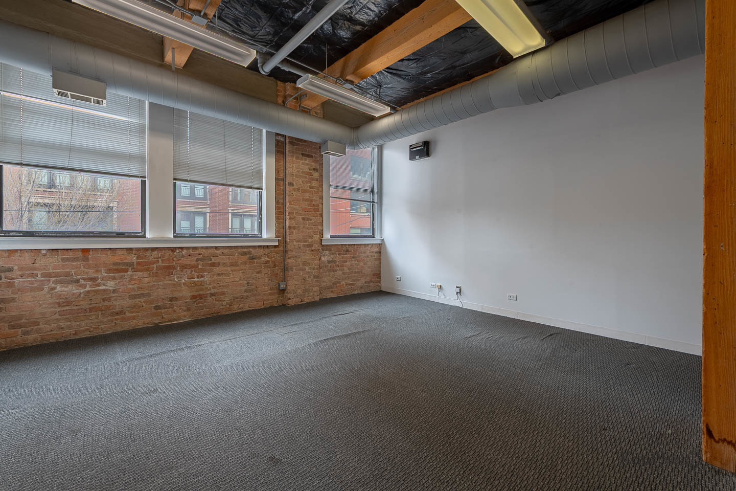 921 W Van Buren Street 2D