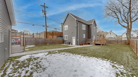 Tiny photo for 2347 Walnut Street, Blue Island, IL 60406 (MLS # 12619096)