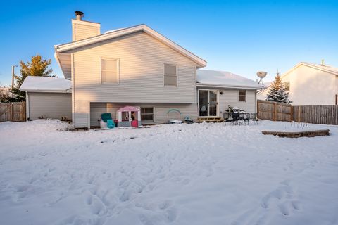 Tiny photo for 5784 Longest Drive, South Beloit, IL 61080 (MLS # 12530744)