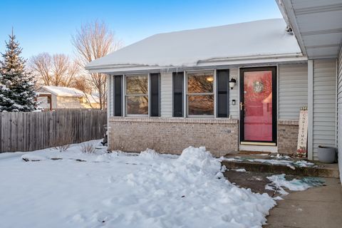 Tiny photo for 5784 Longest Drive, South Beloit, IL 61080 (MLS # 12530744)