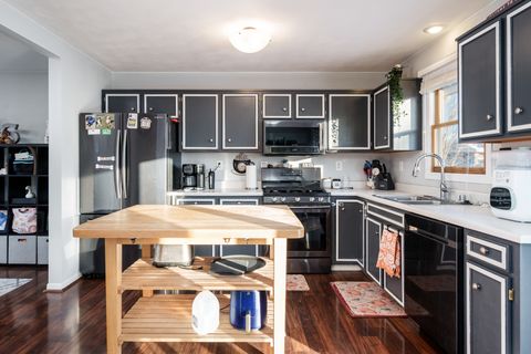 Tiny photo for 5784 Longest Drive, South Beloit, IL 61080 (MLS # 12530744)