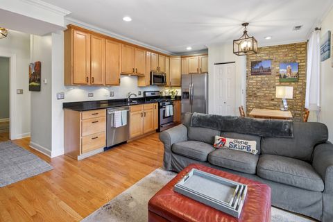 Tiny photo for 2124 N Hudson Avenue #303, Chicago, IL 60614 (MLS # 12551139)